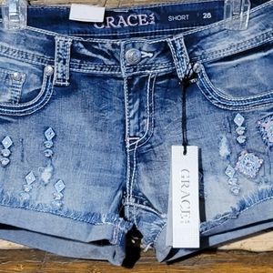 NWT Grace in La distressed Shorts Aztec size 28